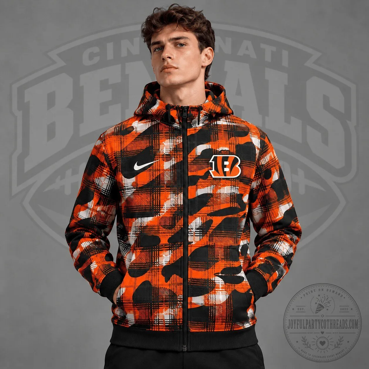 Cincinnati Bengals NFL Team Crest Plaid Camouflage Full Zip Hooded Jacket